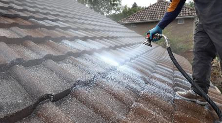 Protégez Votre Toit avec un Hydrofuge